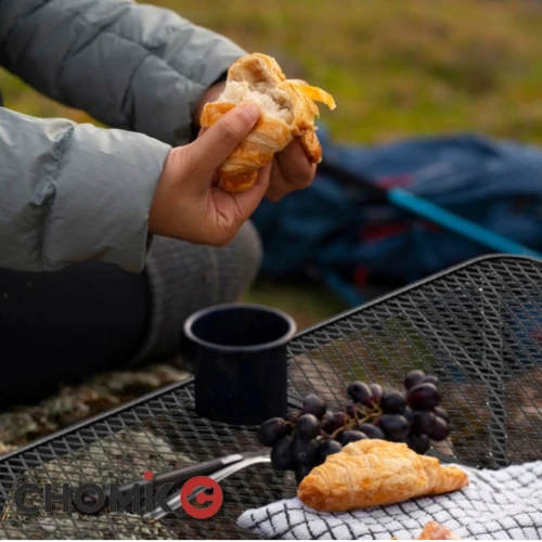 Кемпінг зі складаним столиком: Кемпінг зі складаним столиком:
