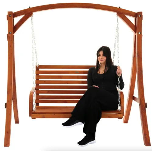 Натуральна деревина та надійна конструкція