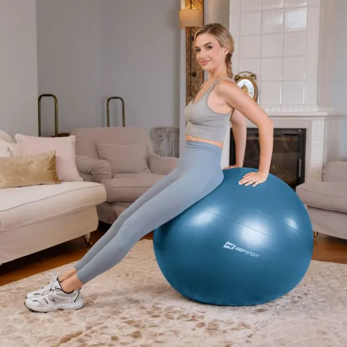 Один м'яч - десятки корисних вправ